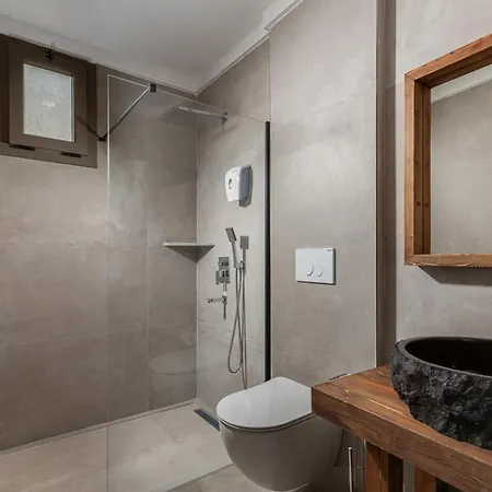 Cumbalica Garden Szálloda *